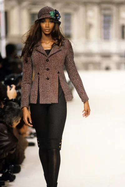 Look 69